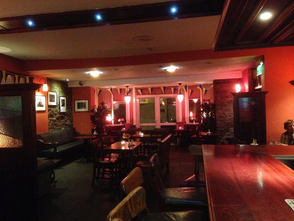 Myles Creek Hotel Kilkee Exterior photo
