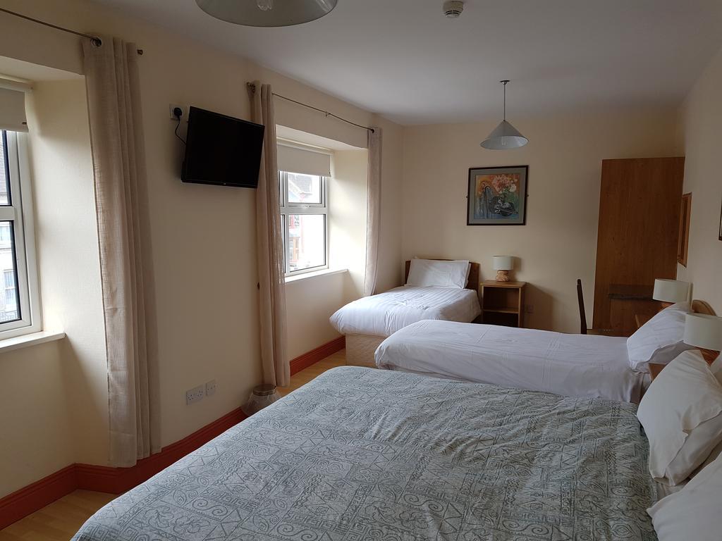 Myles Creek Hotel Kilkee Exterior photo